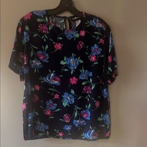 Sag Harbor Black and Pink Boxy Short Sleeve Blouse